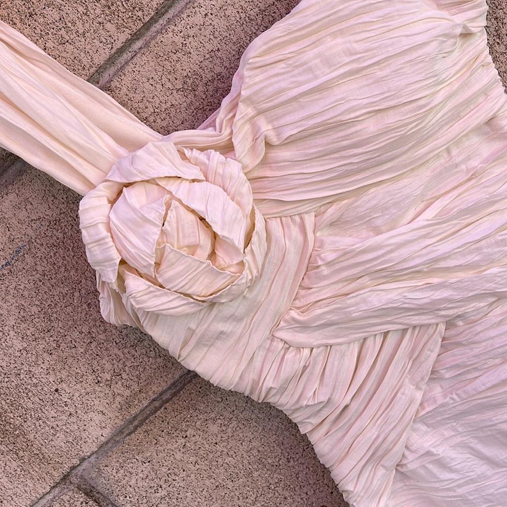 Off White Prom Dreas